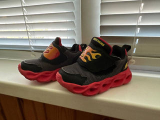 Adidasi Skechers  foto 0