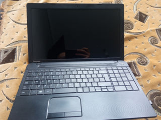 Vand laptop. foto 1