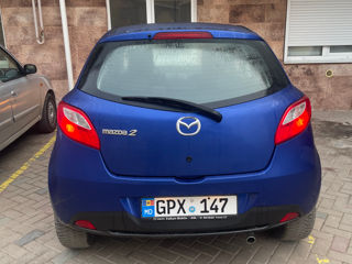 Mazda 2 foto 2