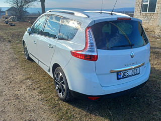 Renault Grand Scenic foto 6