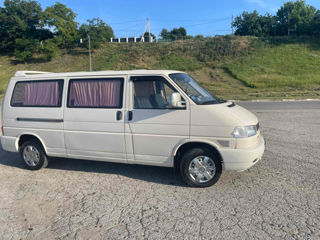 Volkswagen Caravelle foto 10