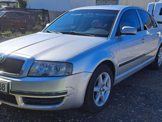 Skoda Superb foto 3