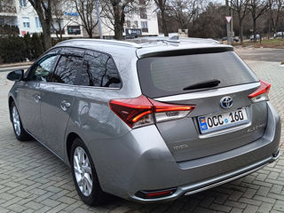 Toyota Auris foto 2