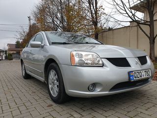 Mitsubishi Galant foto 2