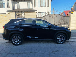 Lexus NX Series foto 2