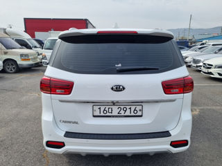 KIA Carnival foto 5