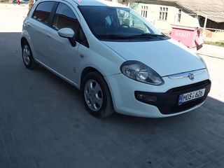 Fiat Grande Punto foto 2