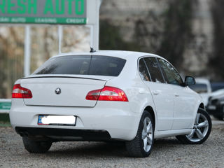 Skoda Superb foto 4