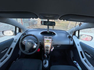 Toyota Yaris foto 6