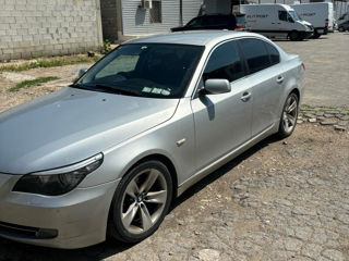 BMW 5 Series foto 2