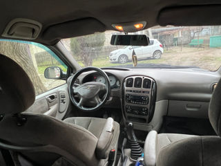 Chrysler Voyager foto 8