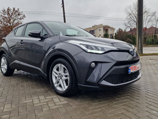 Toyota C-HR foto 3