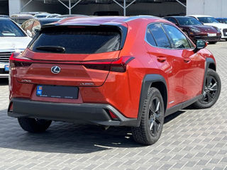 Lexus UX foto 5