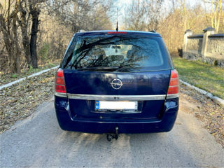 Opel Zafira foto 3