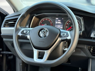 Volkswagen Jetta foto 8