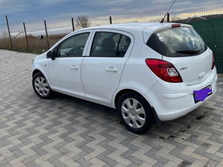 Opel Corsa foto 2