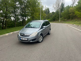 Opel Zafira foto 1