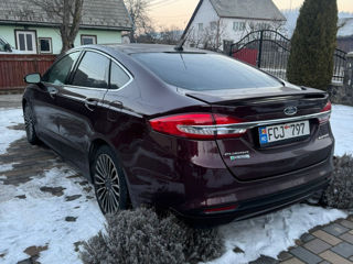 Ford Fusion foto 4