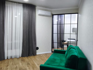 Apartament cu 2 camere, 62 m², Centru, Chișinău foto 2