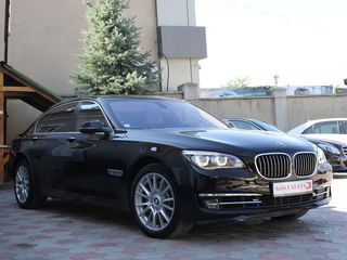 BMW 7 Series foto 7