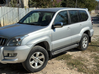 Toyota Land Cruiser Prado foto 2