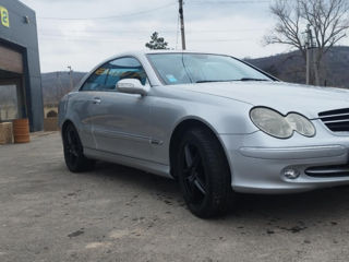 Mercedes CLK-Class foto 2