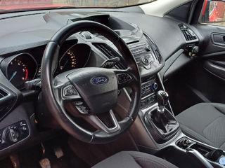 Ford Kuga foto 9