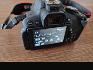 Canon EOS 700D foto 4