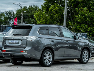 Mitsubishi Outlander foto 5