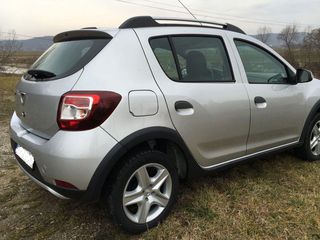 Dacia Sandero foto 1