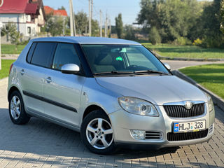 Skoda Fabia foto 2