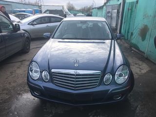 Razberaiu Mercedes W211 diezel foto 1