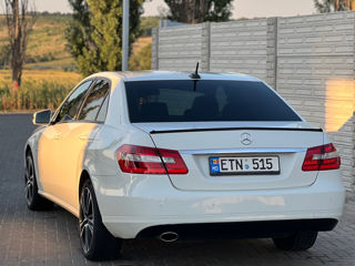 Mercedes E-Class foto 4