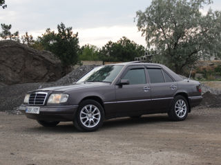 Mercedes E-Class foto 3