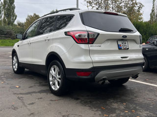 Ford Escape foto 6