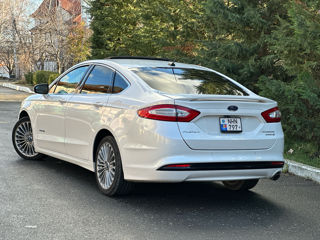 Ford Fusion foto 6