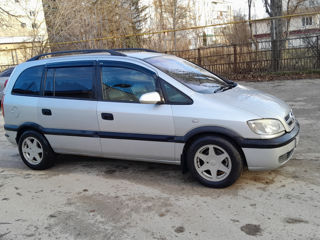 Opel Zafira foto 5