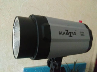 Студийная вспышка blazzeo swift 250a foto 2