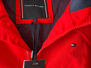 Фирменная куртка Tommy Hilfiger Scurta de brand Tommy Hilfiger foto 4