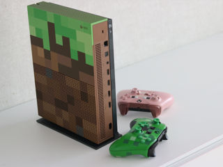 Xbox one s Limited Minecraft edition plus 2 joystiks foto 4