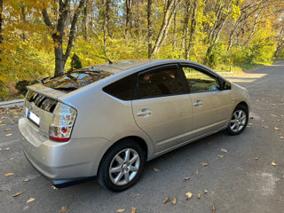 Toyota Prius foto 3