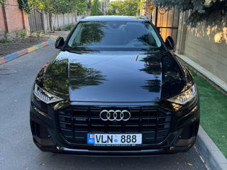 Audi Q8 foto 2