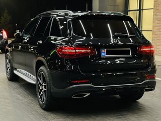 Mercedes GLC foto 3