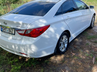 Hyundai Sonata foto 9