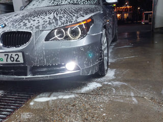 BMW 5 Series foto 4