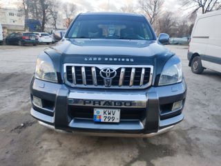 Toyota Land Cruiser Prado foto 2