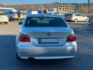 BMW 5 Series foto 7