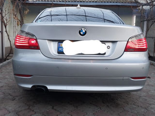 BMW 5 Series foto 4