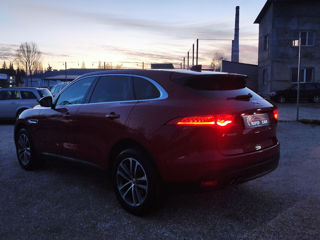 Jaguar F-PACE foto 4