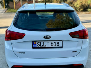 KIA Ceed Sw foto 6